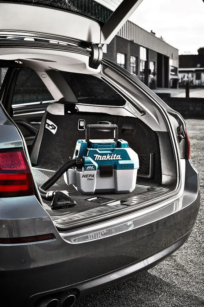 Aspirator cu acumulator Makita DVC750LZ Solo