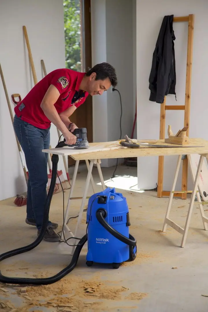 Промышленный пылесос Nilfisk Buddy II 18 (Blue/Black) - 5