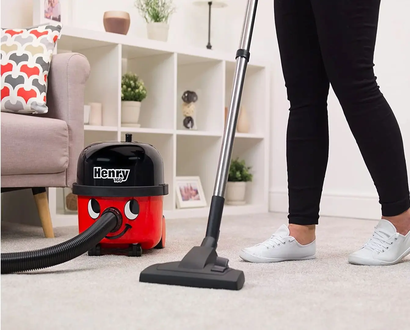 Пылесос Numatic Henry Compact HVR160 (Black/Red)