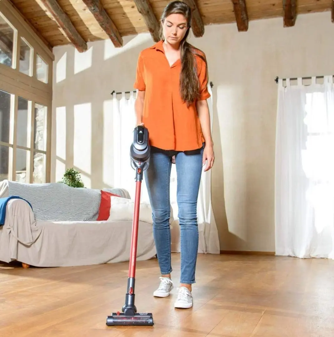 Вертикальный пылесос Taurus Ultimate Lithium (Black/Red) - 6