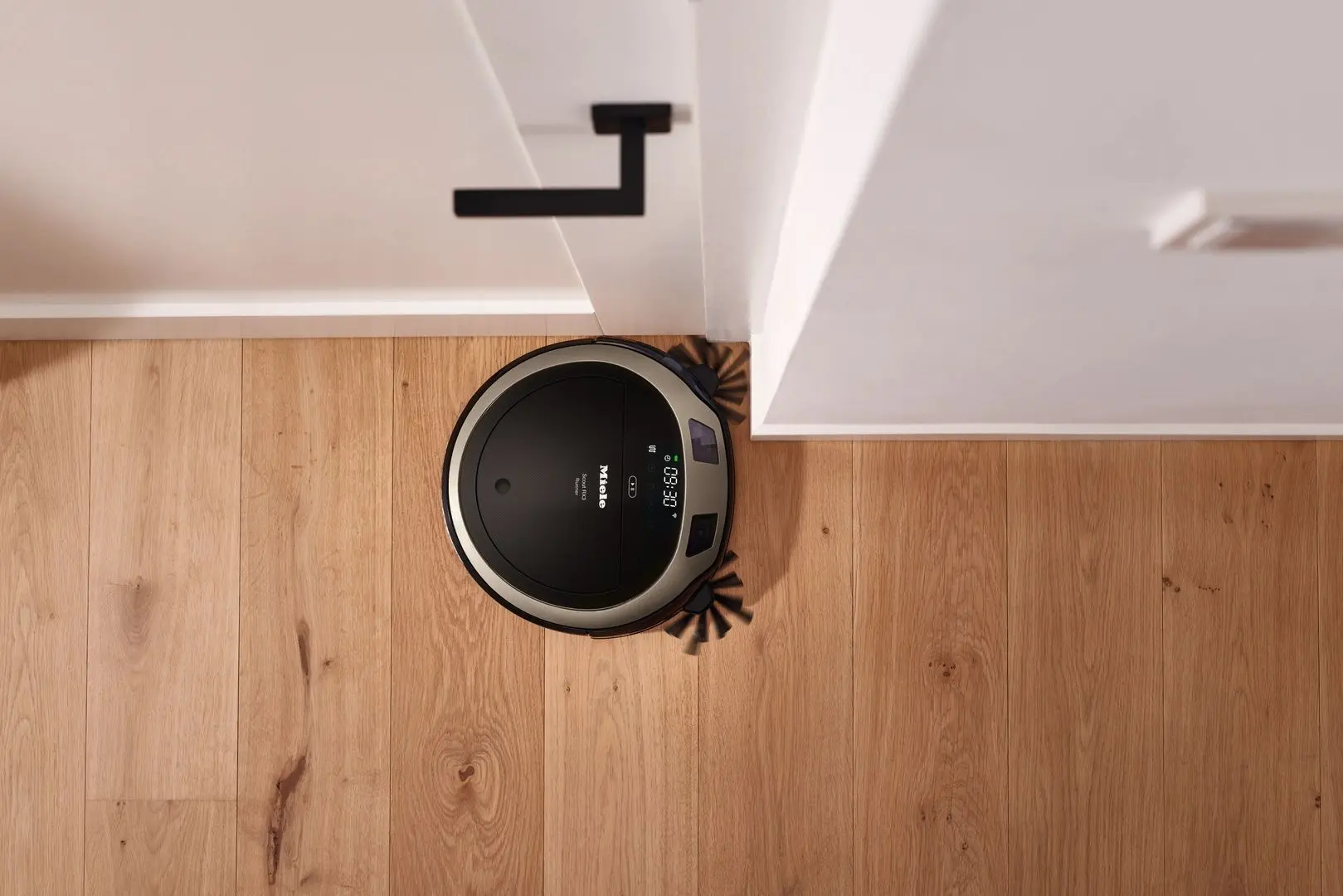 Робот-пылесос Miele Scout RX3 Runner (Bronze/Black) - 9