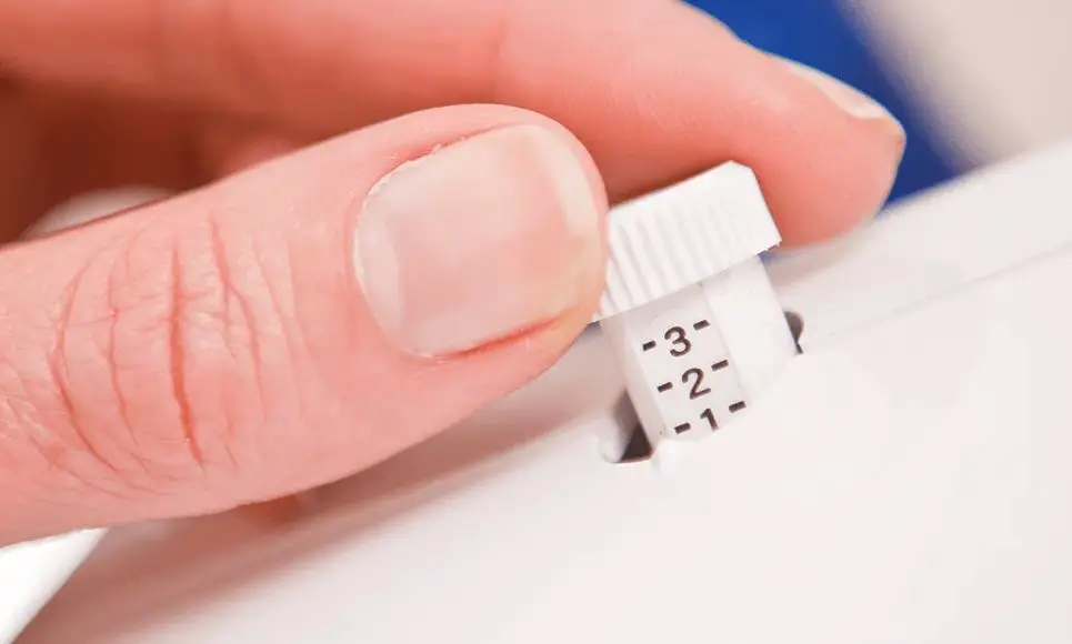 Masina de surfilat Brother 4234D (White/Blue)