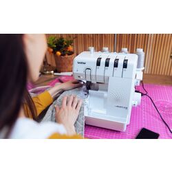 Оверлок Brother Airflow 3000 (White) Thumb