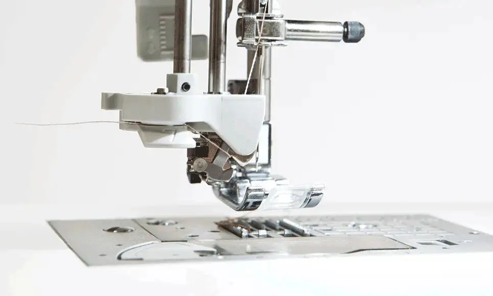 Mașină de cusut  Brother Innov-is 1040SE (White/Red)