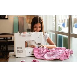 Masina de cusut Brother Innov-is A50 (White) Thumb