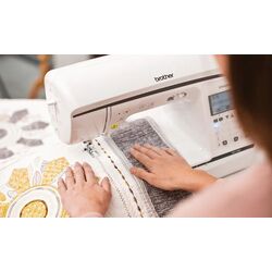 Masina de cusut Brother Innov-is NV1300 (White) Thumb