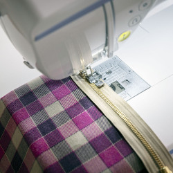 Швейная машина Brother Inventio NV1350 (White/Blue) Thumb