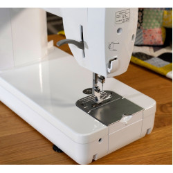 Швейная машина Brother PQ1600S (White) Thumb