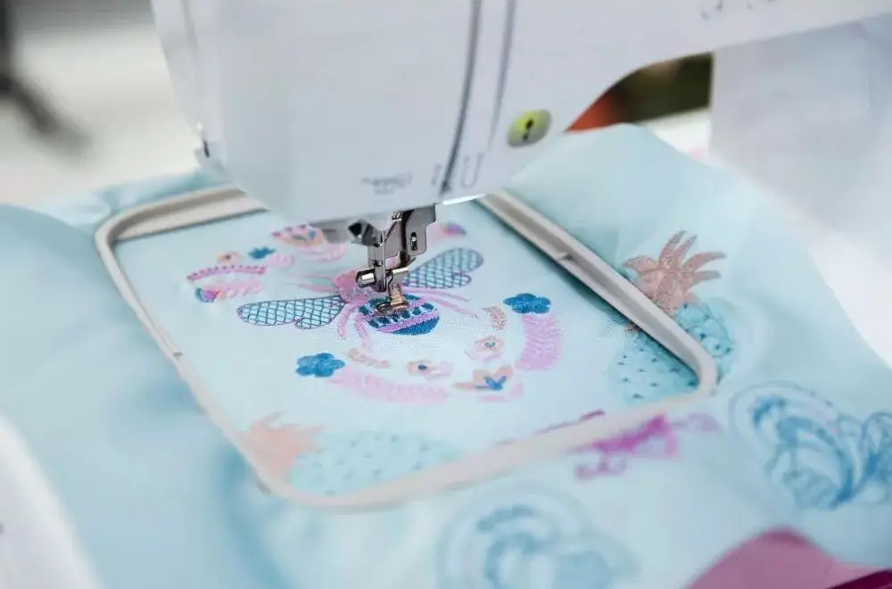 Masina de brodat Brother Innov-is F540E (White)