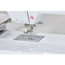 Masina de brodat Brother Innov-is NV880E (White) Thumb