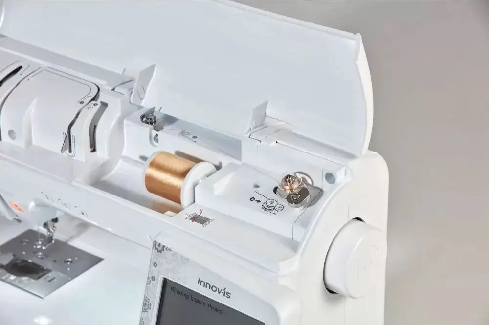 Masina de brodat Brother Innov-is NV880E (White)