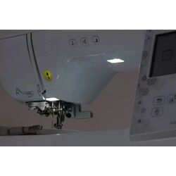 Masina de brodat Brother Innov-is NV880E (White) Thumb