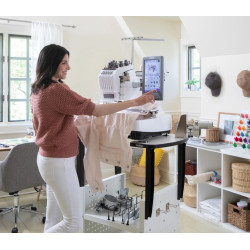 Вышивальная машина Brother PR680W (White) Thumb