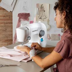 Masina de cusut Cecotec BelleCouture 1500 (White) Thumb