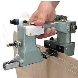 Masina de cusut saci Demetra GK9-2 Thumb