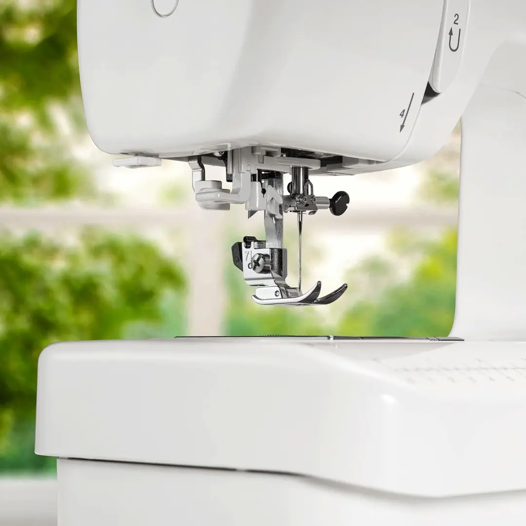 Masina de cusut Elna eXplore 340S (White)