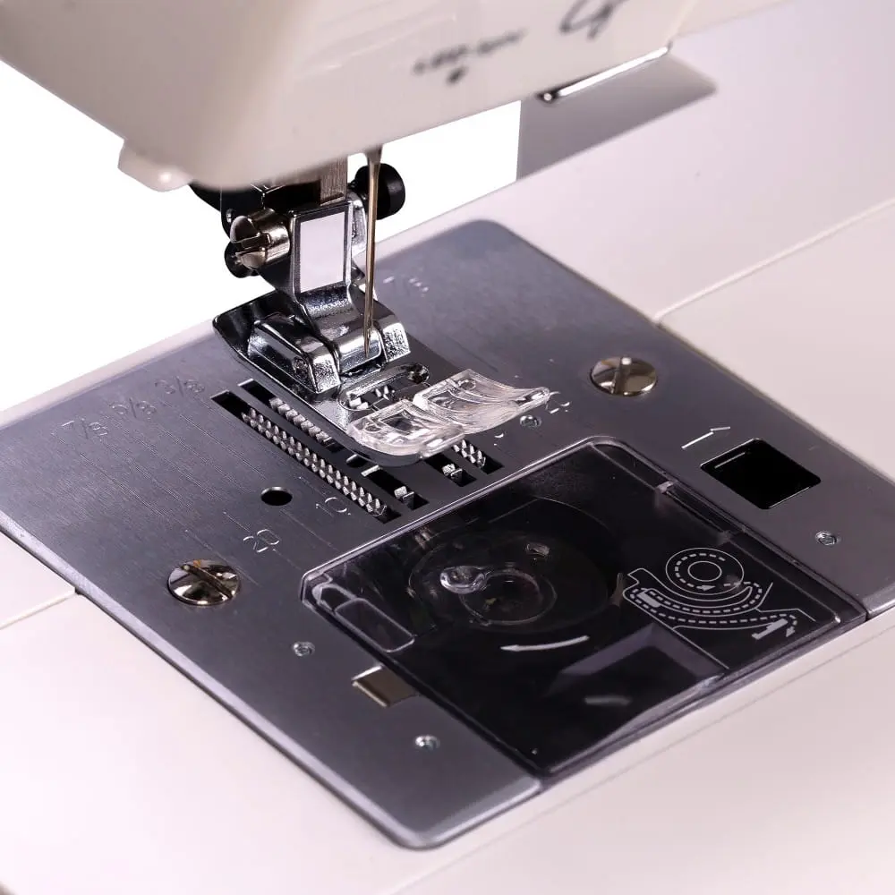 Masina de cusut Minerva MC210 Pro (White/Mint) - 3