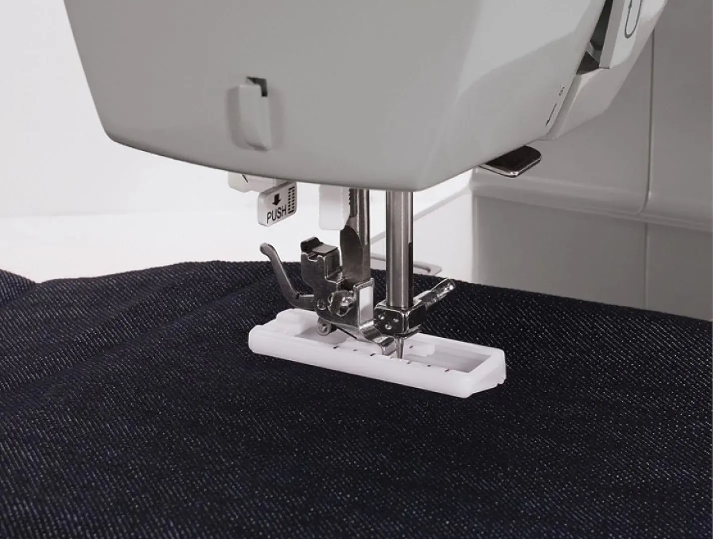 Mașină de cusut Singer Heavy Duty 4432 (Grey)