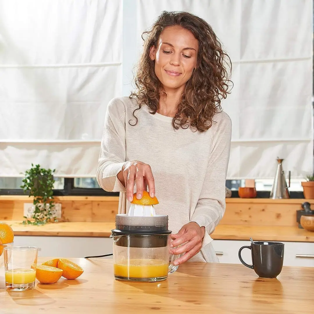 Storcator Black+Decker BXCJ30E (Black)