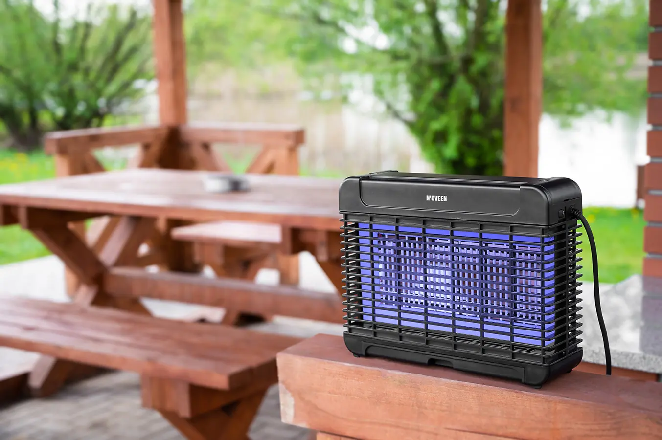 Lampa anti-insecte Noveen IKN910 (Black)