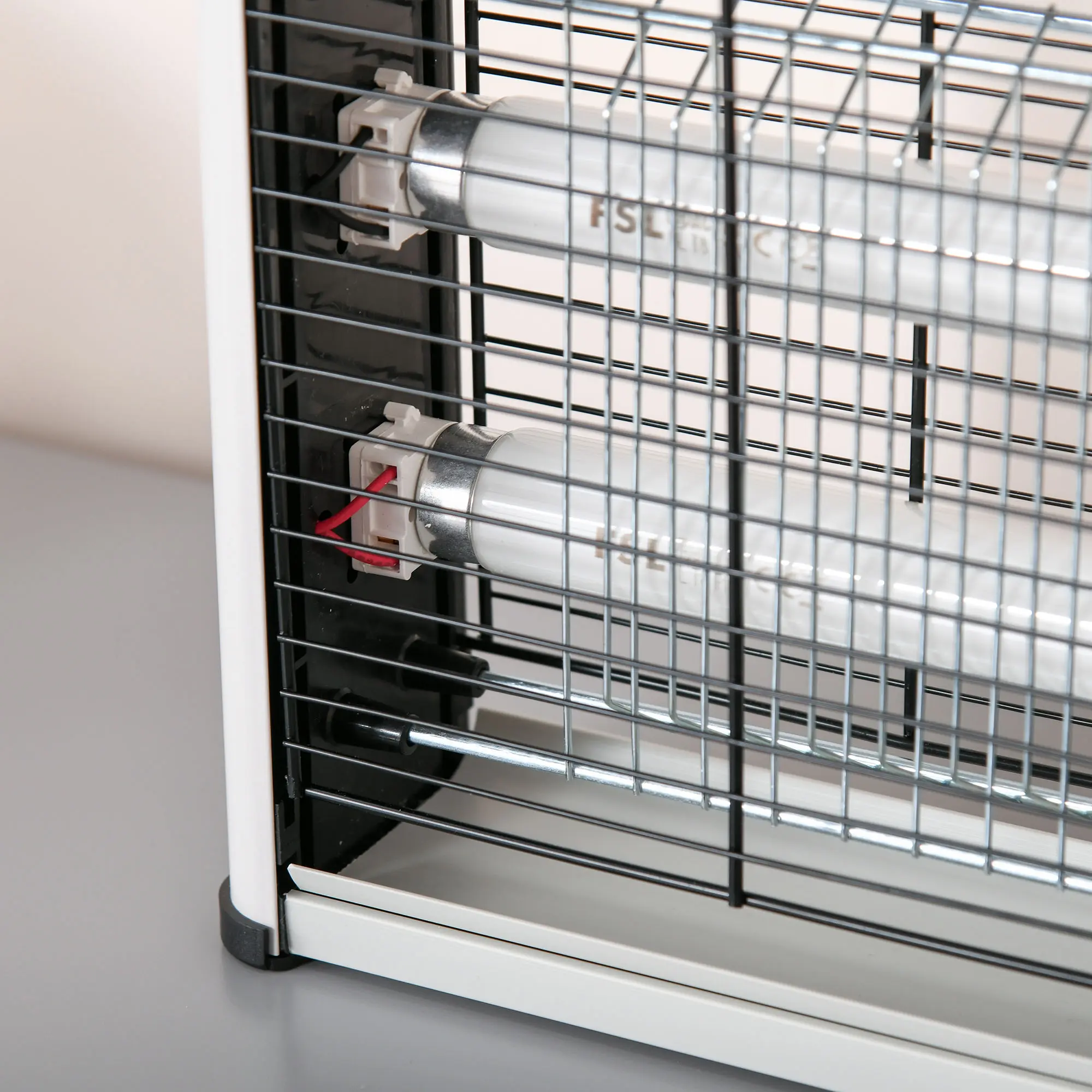 Lampa anti-insecte Outsunny 849-011SR (Silver/Black) - 5