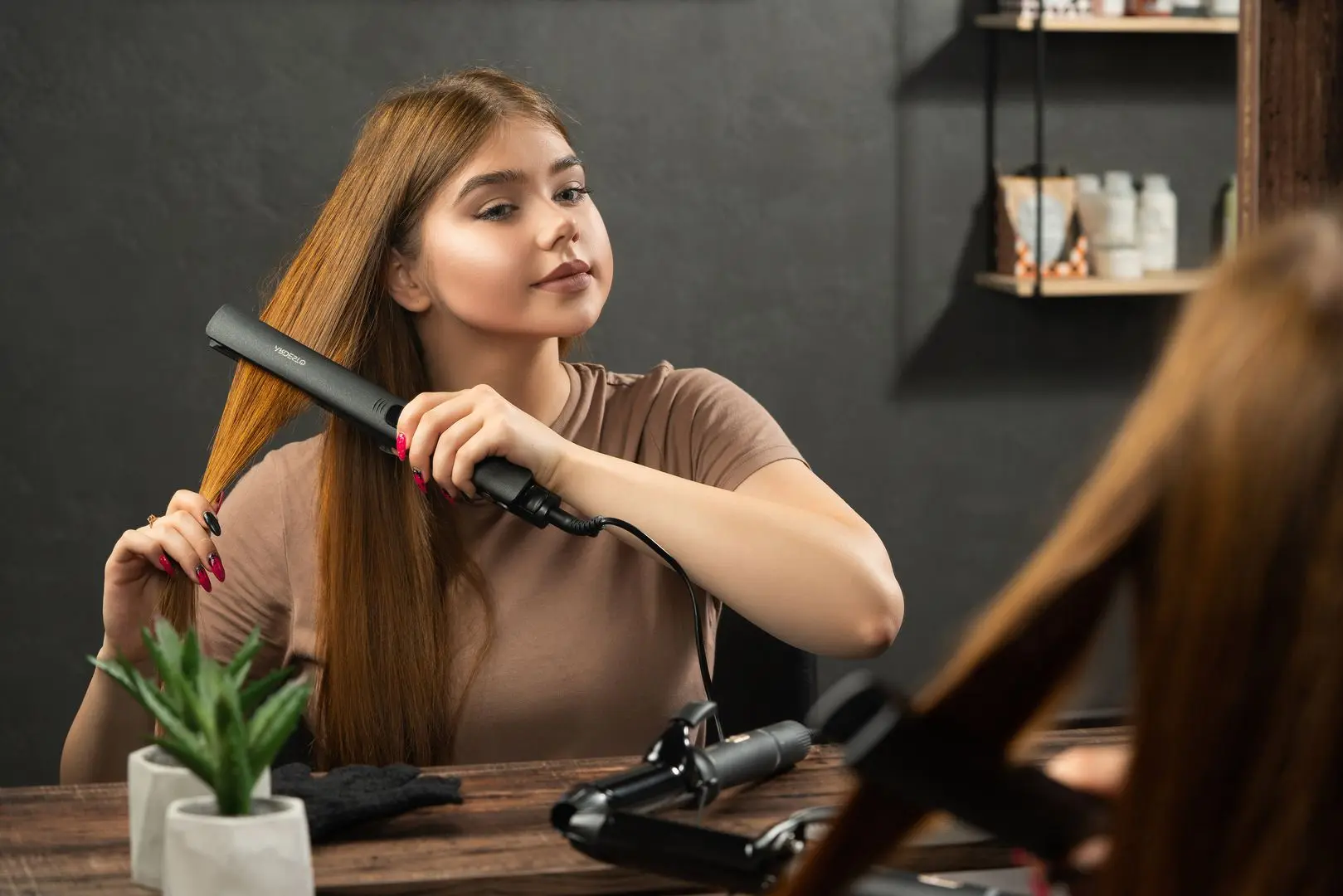 Ondulator de par Ardesto HS-615D (Black)