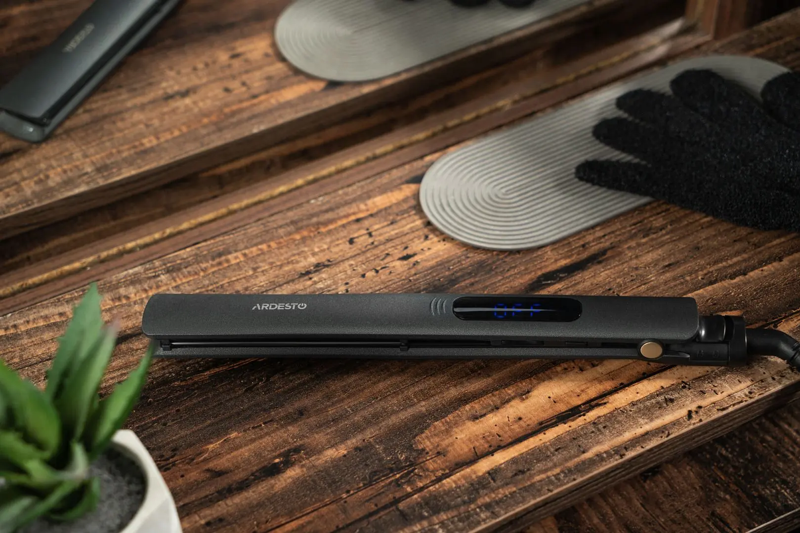 Ondulator de par Ardesto HS-615D (Black)