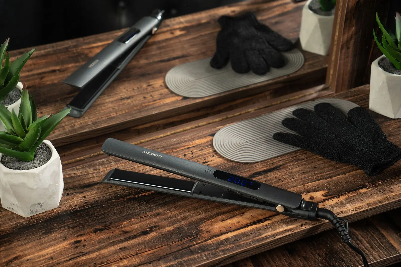 Ondulator de par Ardesto HS-615D (Black)