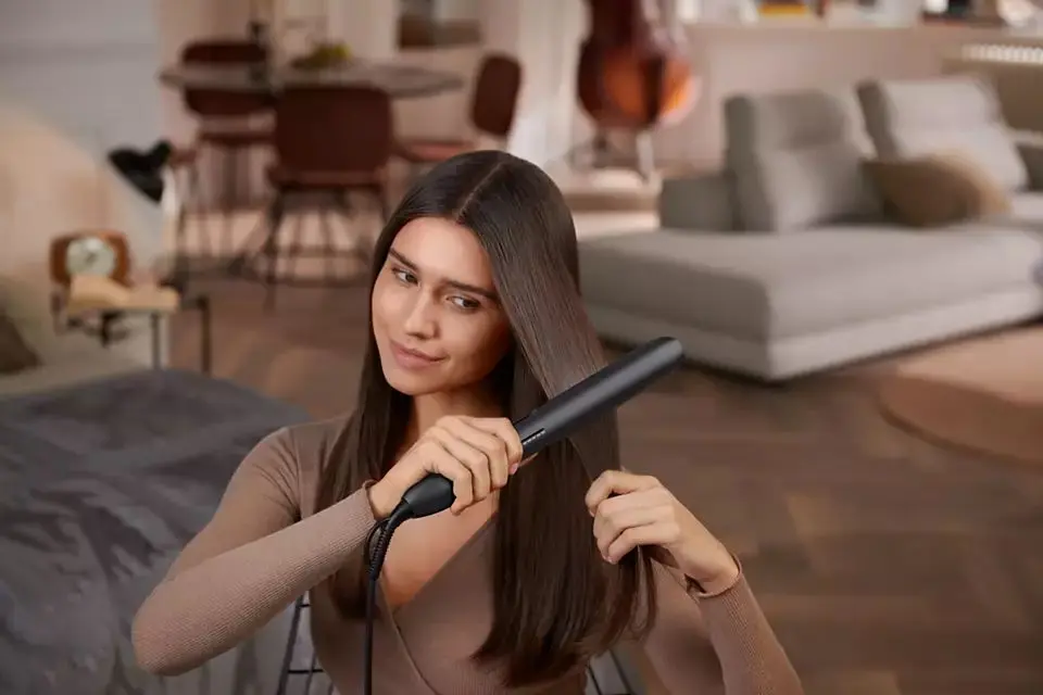 Placa de indreptat parul Philips BHS510/00 (Black)