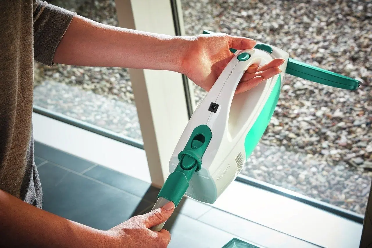 Оконный пылесос Leifheit Dry&Clean 51003 (White/Green)