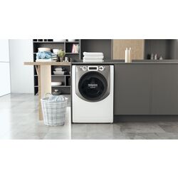 Стиральная машина Hotpoint-Ariston AQS73D28S EU/B N (White/Titanium) Thumb
