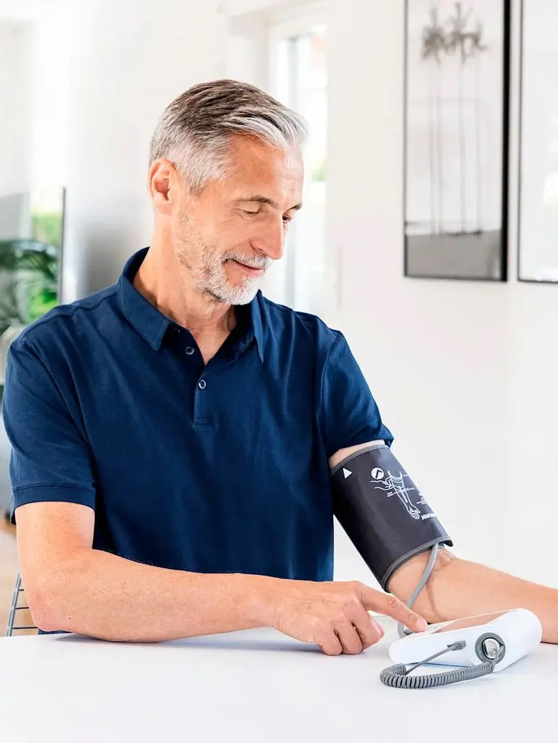 Tensiometru automat Beurer BM96 (White/Grey)