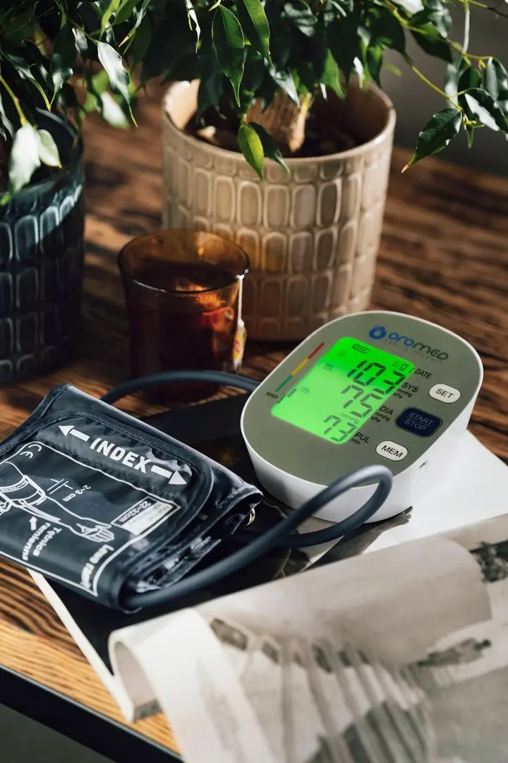 Tensiometru automat OroMed BP2 Pro (White/Gray)