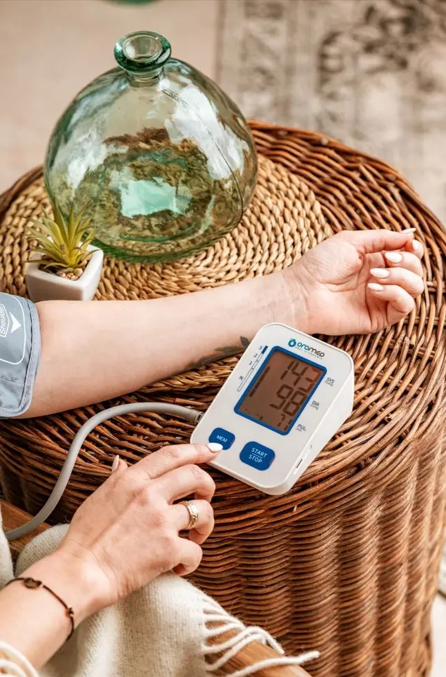 Tensiometru automat OroMed Oro-BP1 (White)