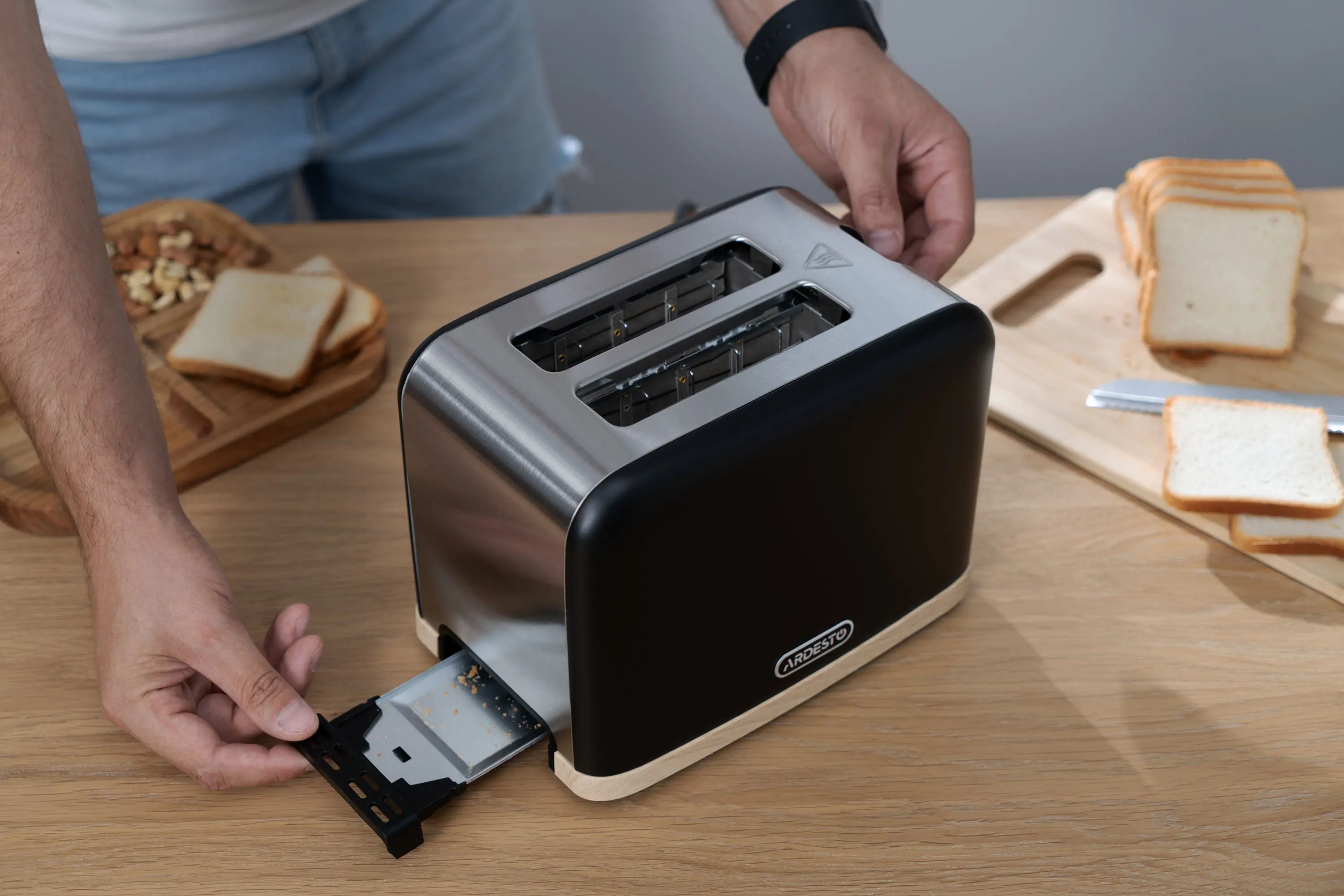 Тостер Ardesto T-F420BWD (Black/Inox)