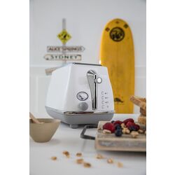 Тостер DeLonghi Icona Capitals CTOC2103.W (Sydney White) Thumb