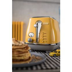Тостер DeLonghi Icona Capitals CTOC2103.Y (New York Yellow) Thumb