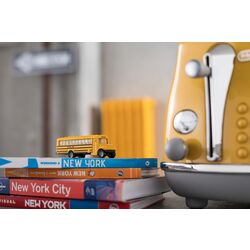 Тостер DeLonghi Icona Capitals CTOC2103.Y (New York Yellow) Thumb