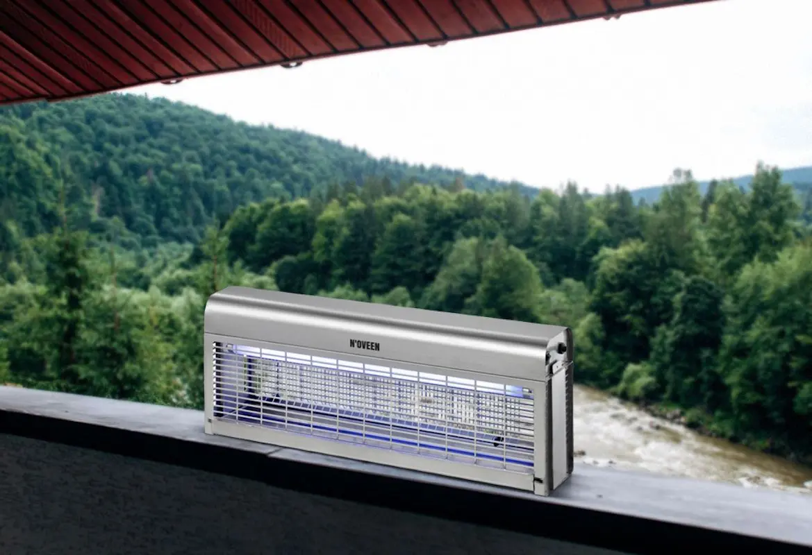 Lampa anti-insecte Noveen IKN1030 Professional (Silver)