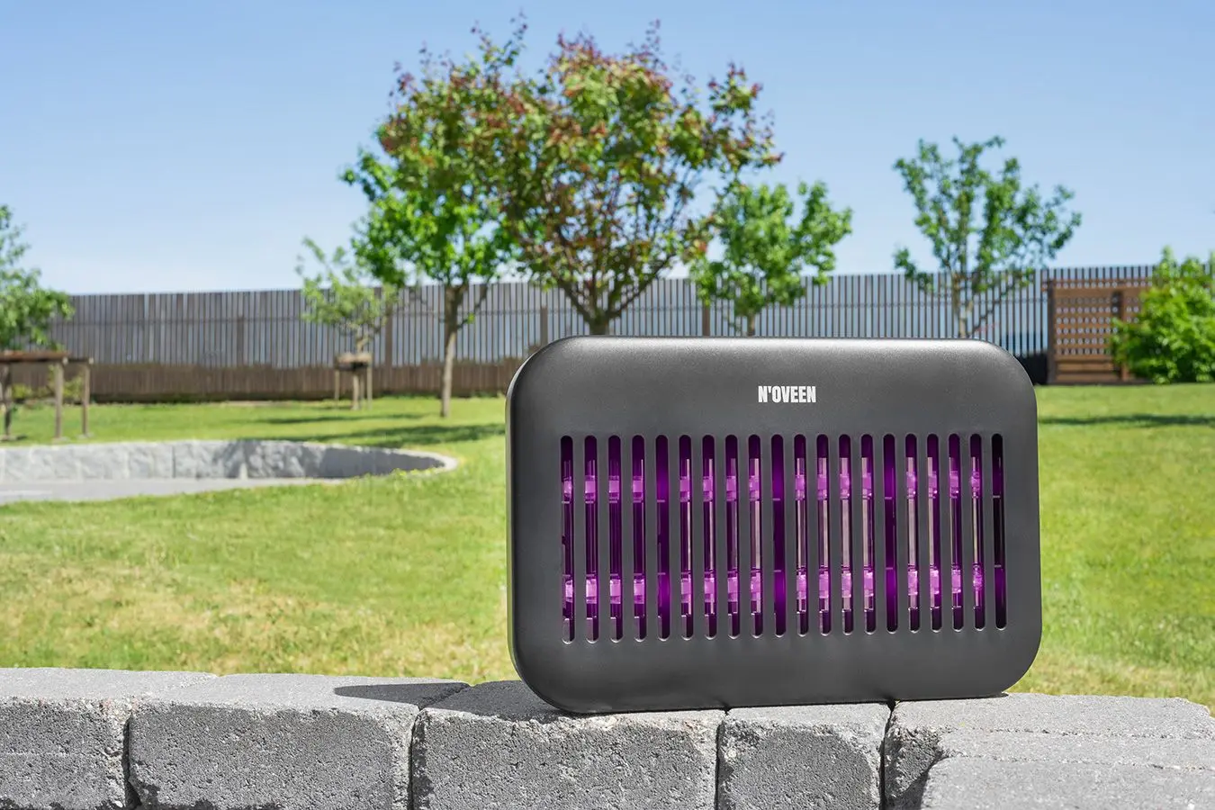 Lampa anti-insecte Noveen IKN550 (Black)