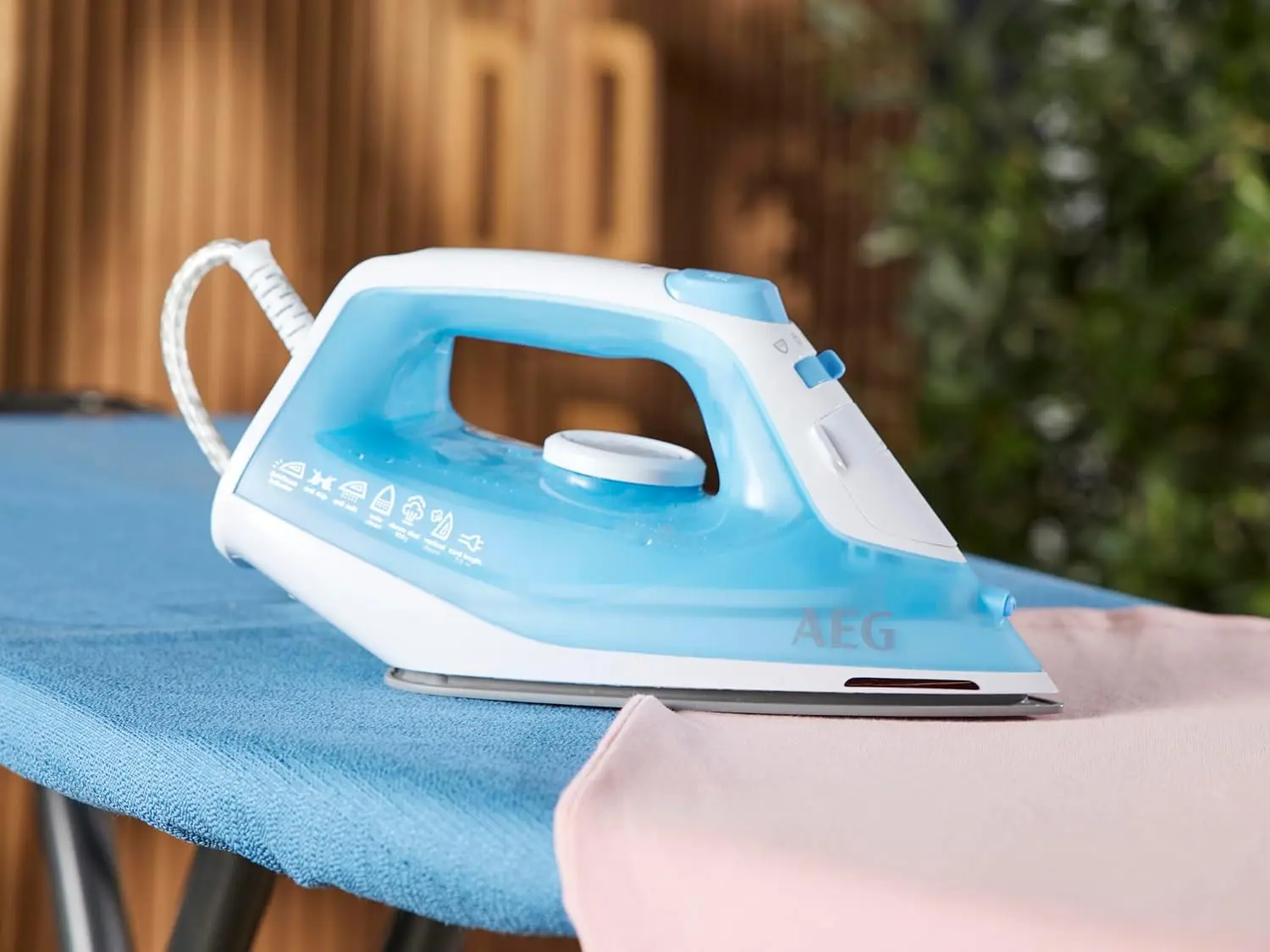 Утюг AEG EasyLine DB1730 (Blue/White)