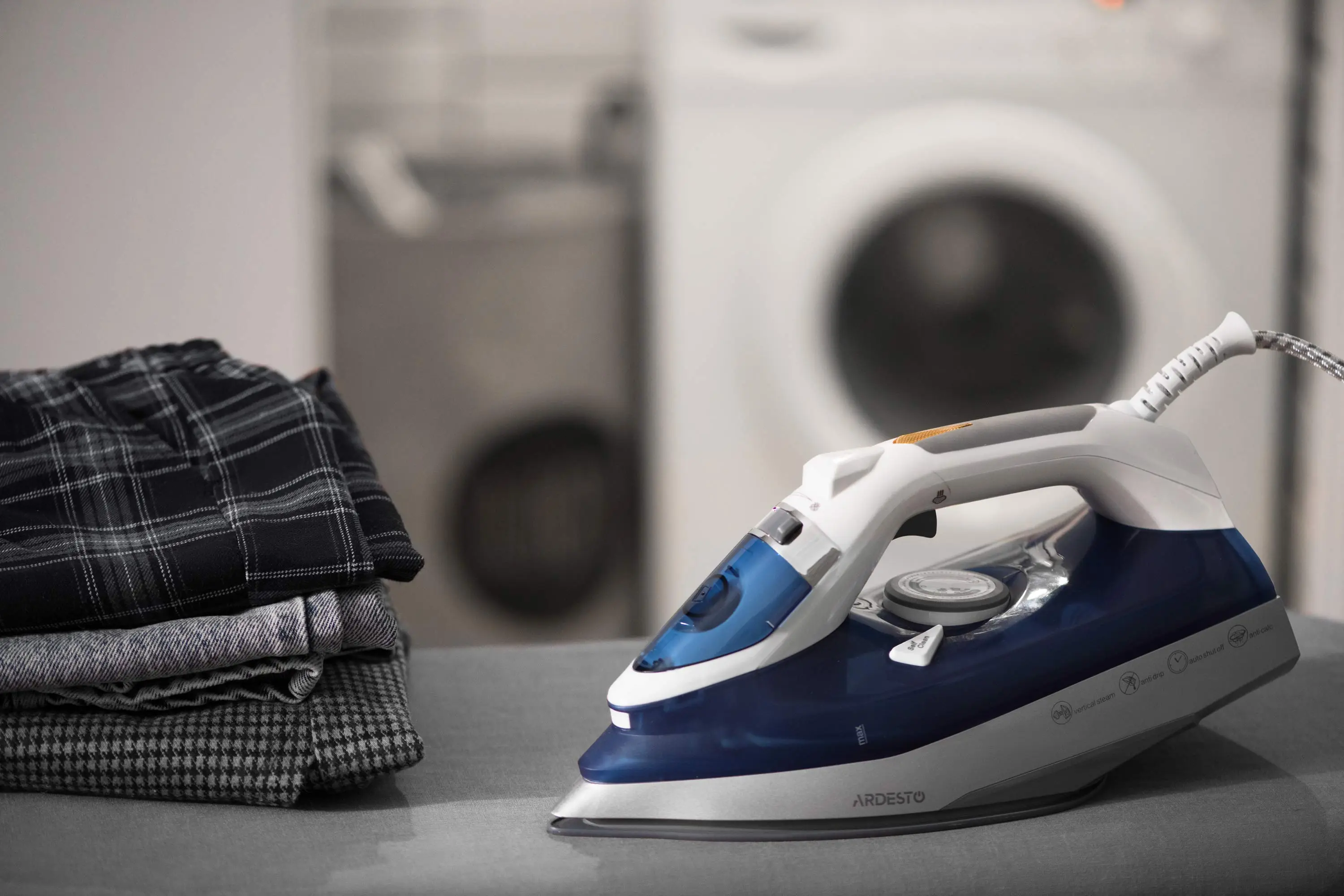 Утюг Ardesto IR-C2232-BL (White/Blue)