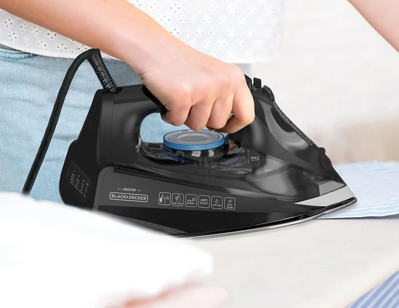 Утюг Black&Decker BXIR2805E (Black)