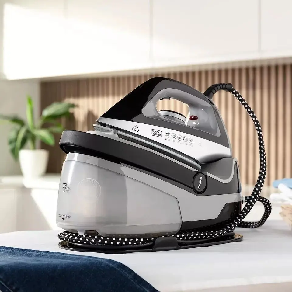 Утюг с парогенератором Black&Decker BXSS2201 (Grey/White)