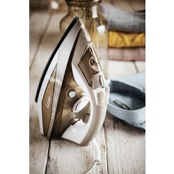 Утюг Camry CR 5018 (Brown/White) Thumb