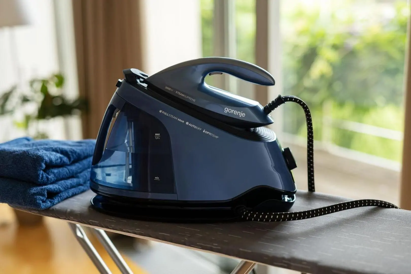 Fier de calcat cu generator de abur Gorenje SGD3000BBK (Blue)