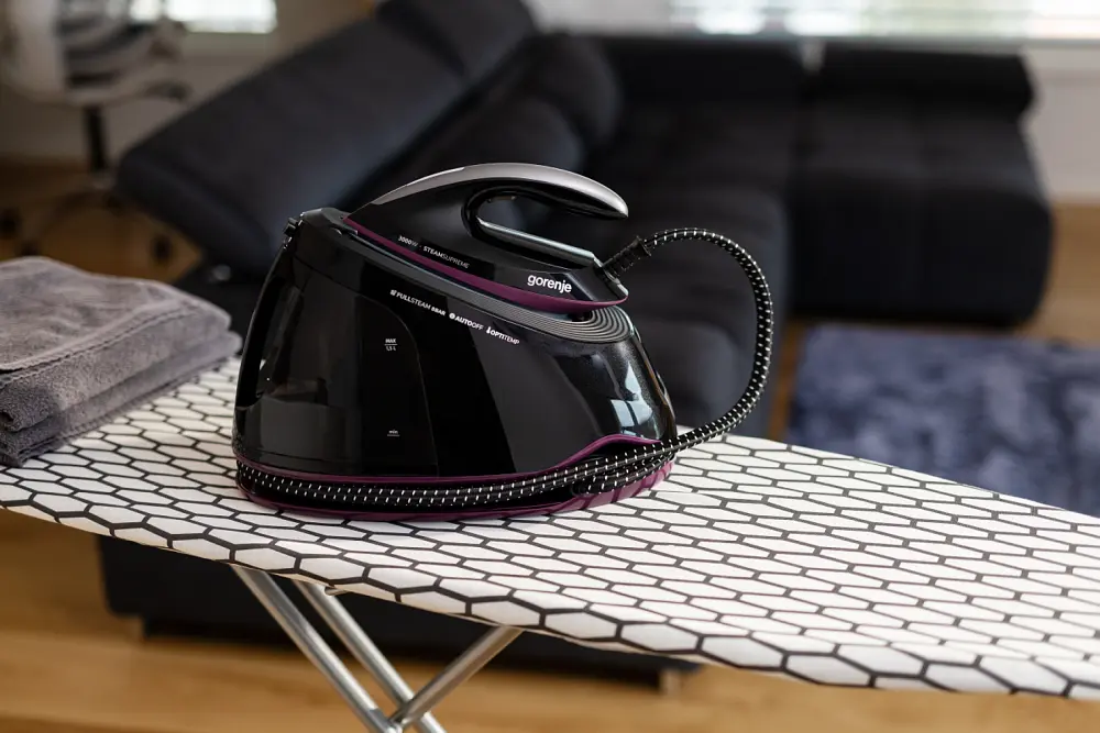Fier de calcat cu generator de abur Gorenje SGD3000BKV (Black)