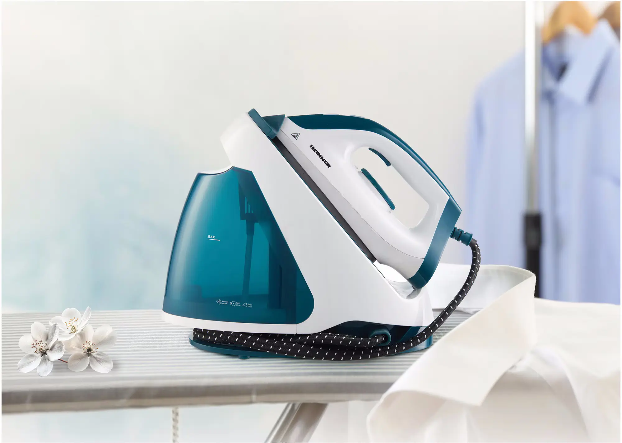 Statie de calcat cu generator de abur Heinner IdeaSteam HIS-D2005WB (White/Blue)