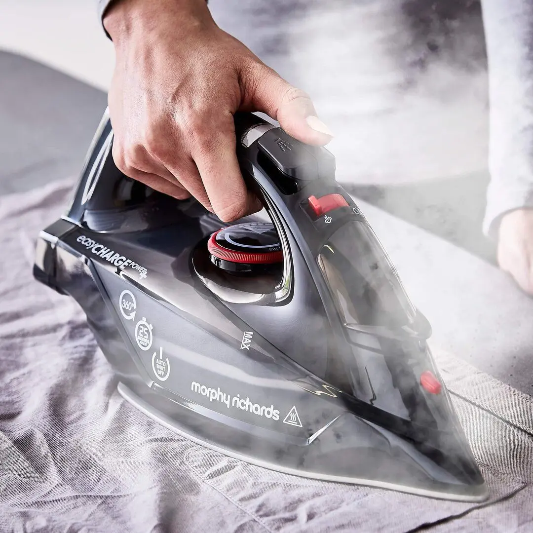 Fier de calcat fara fir Morphy Richards 303251 (Black) - 7