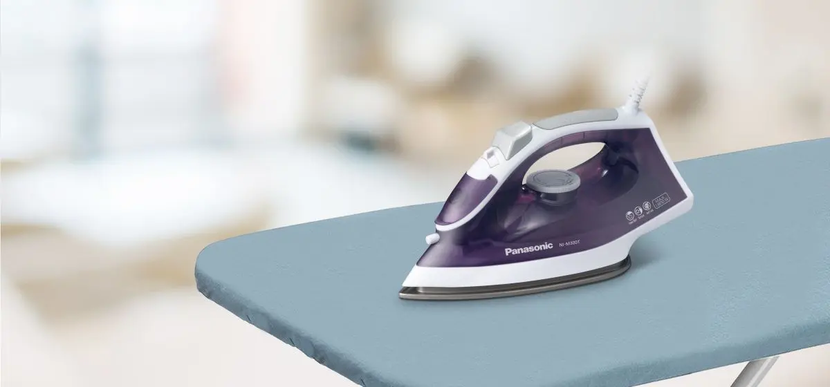 Fier de calcat Panasonic NI-M300TVTW (White/Purple)